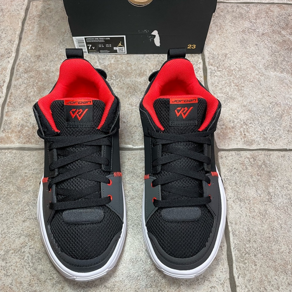 Jordan One Take youth Basketball Shoes size 7 - Picture 2 of 11